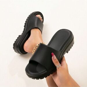 BRAND NEW REPORT WOMEN'S PLATFORM ROUND-TOE SANDAL R3